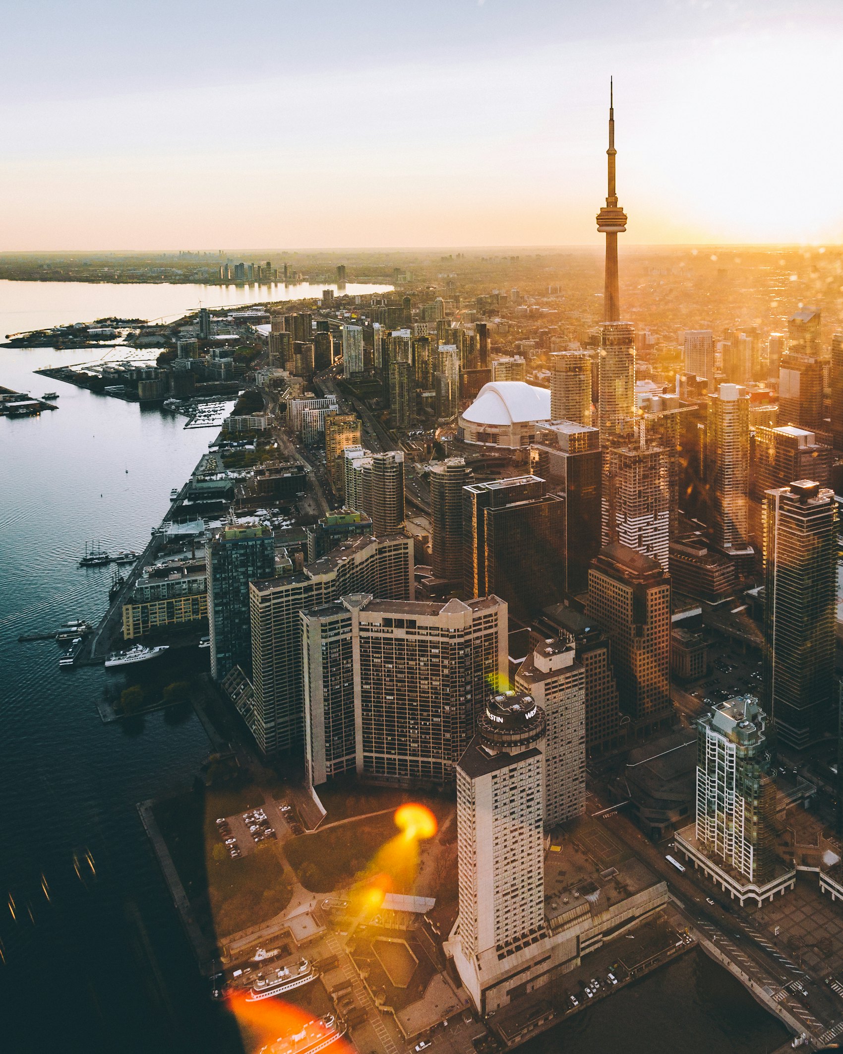 Toronto skyline at dusk